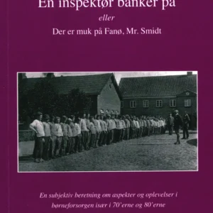 En inspektør banker på
