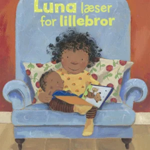 Luna læser for lillebror