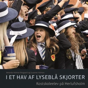 I et hav af lyseblå skjorter