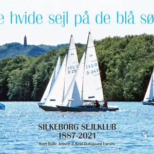 De hvide sejl på de blå søer