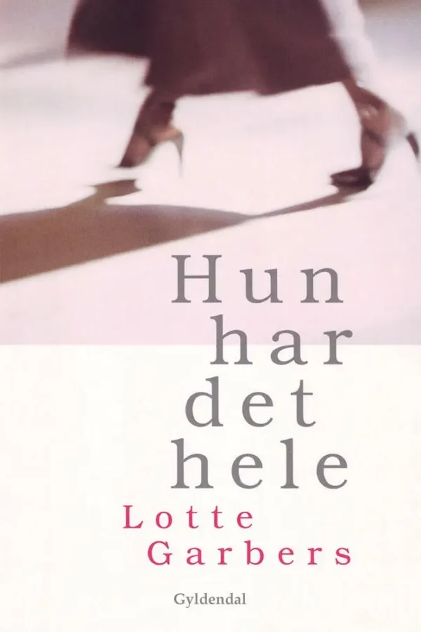 Hun har det hele