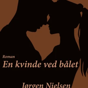 En kvinde ved bålet